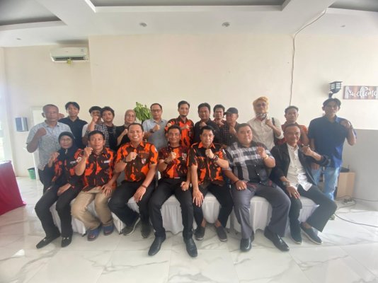 How To Take Better Concert Pictures in 30 Seconds