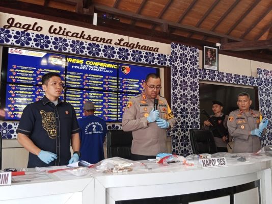 How To Take Better Concert Pictures in 30 Seconds